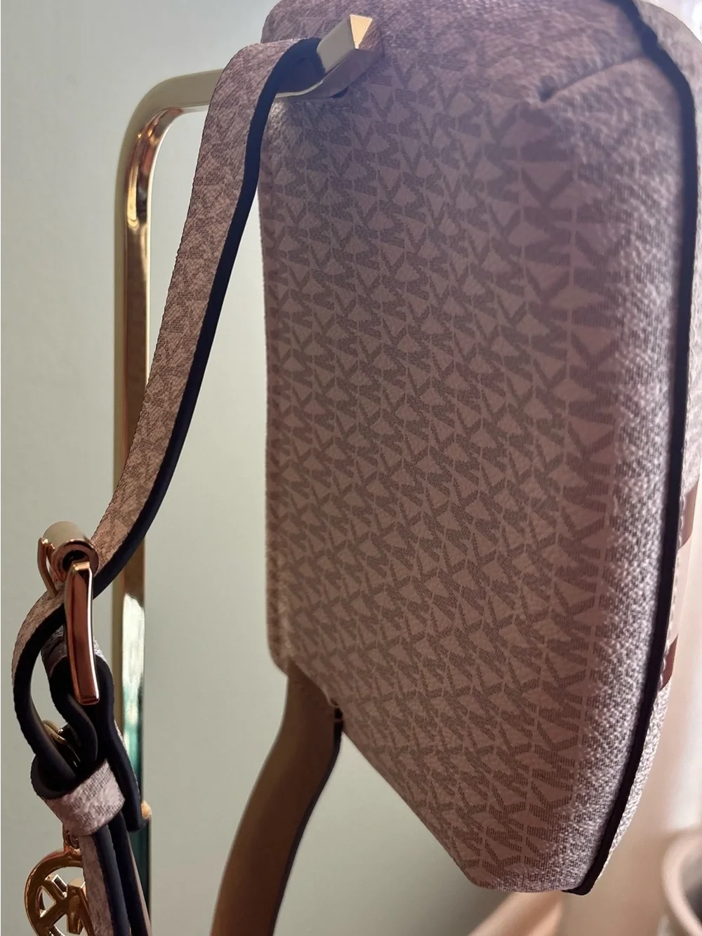 Michael Kors Signature Belt Bag/Fanny Pack – Like New